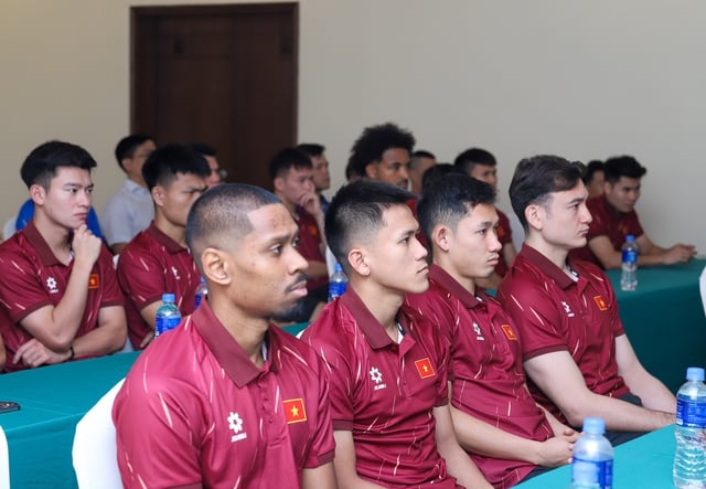 Chủ tịch VFF Trần Quốc Tuấn chúc mừng Xuân Son, muốn đội tuyển Việt Nam làm được điều đặc biệt- Ảnh 2.