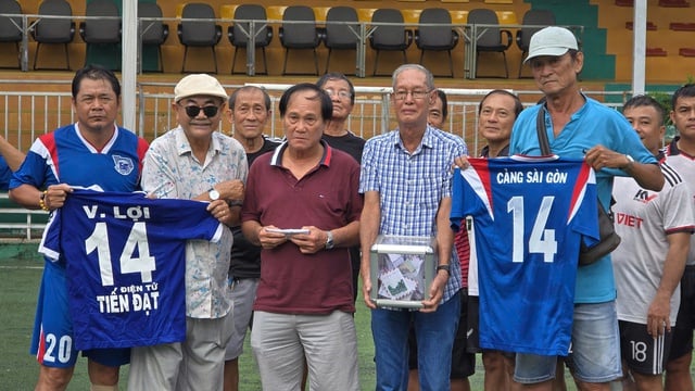 Cựu Vua phá lưới bóng đá Việt Nam, 'Tiếu già' Hồ Văn Lợi không còn nữa- Ảnh 8.