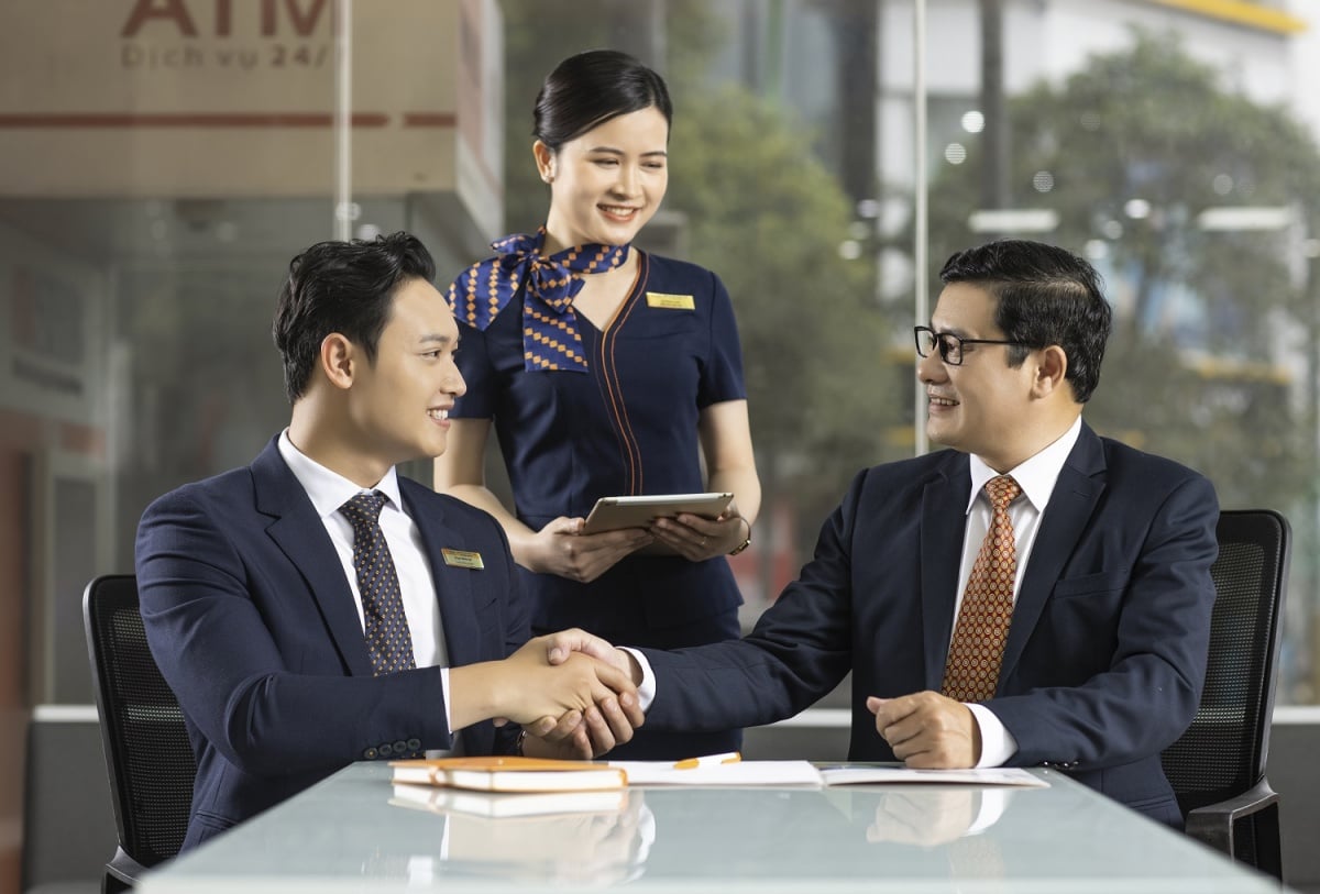 Mừng tuổi 32, SHB gieo hạnh phúc với ngàn ưu đãi hấp dẫn cho khách hàng