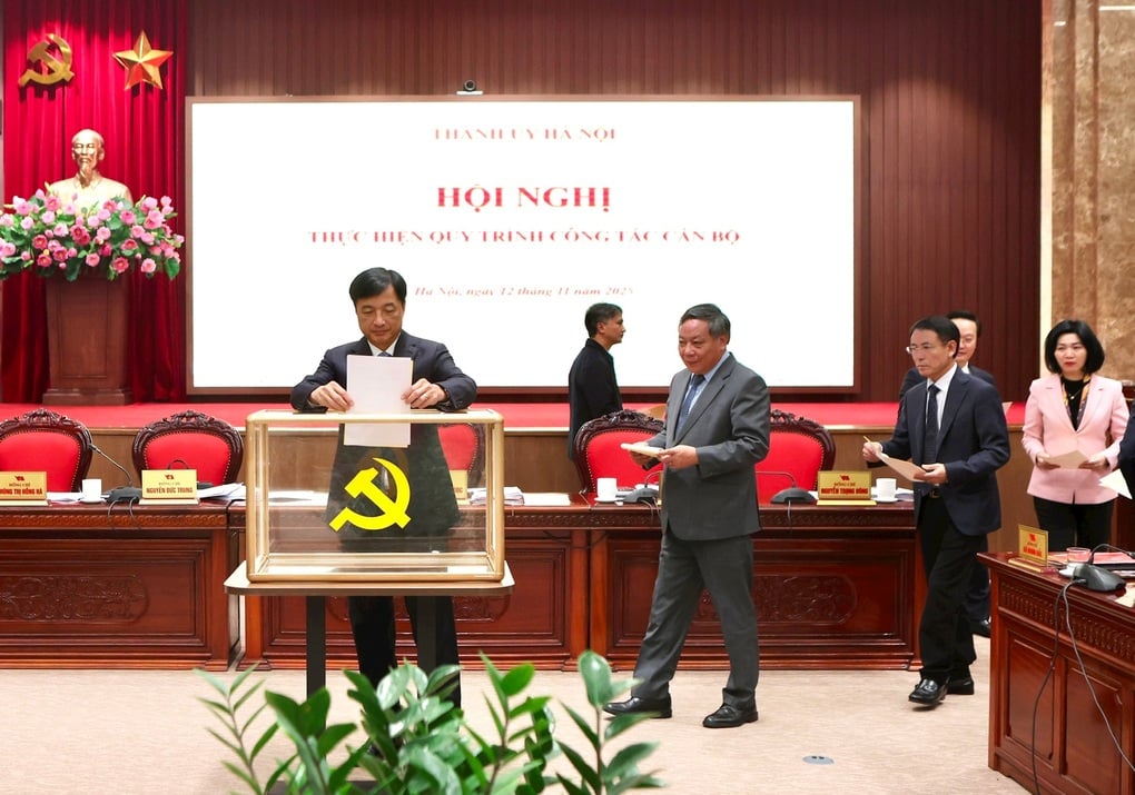 Το Ανόι παρουσιάζει τον κ. Nguyen Duc Trung ως πρόεδρο της πόλης - 1