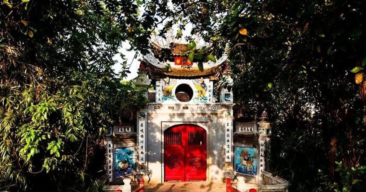 Đền Ngọc Sơn: Khám phá ốc đảo bình yên giữa lòng Hà Nội