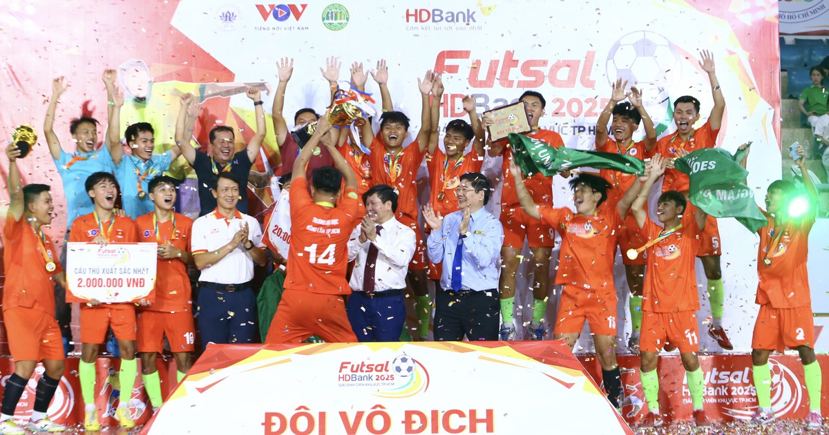 Thắng đậm trận chung kết, đội Trường ĐH Nông lâm TP.HCM vô địch futsal sinh viên