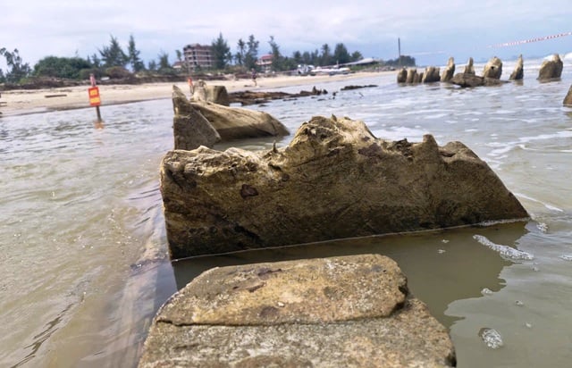 Tàu cổ phát lộ ở bờ biển Hội An: Cảng vụ Hàng hải Đà Nẵng lên tiếng- Ảnh 2.