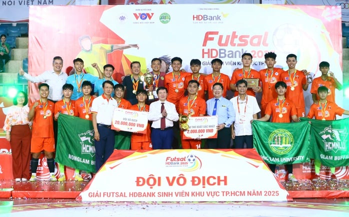 Trường Đại học Nông Lâm vô địch Giải futsal sinh viên TP HCM 2025 - Ảnh 1.