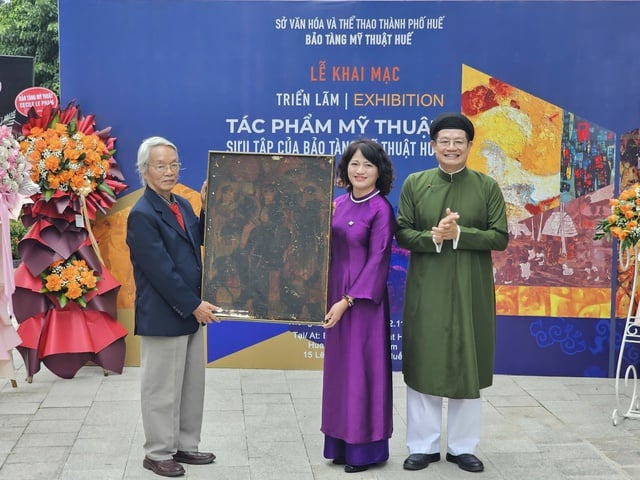 'Trình làng' loạt tác phẩm mỹ thuật quý do các nghệ sĩ danh tiếng tặng Huế- Ảnh 2.