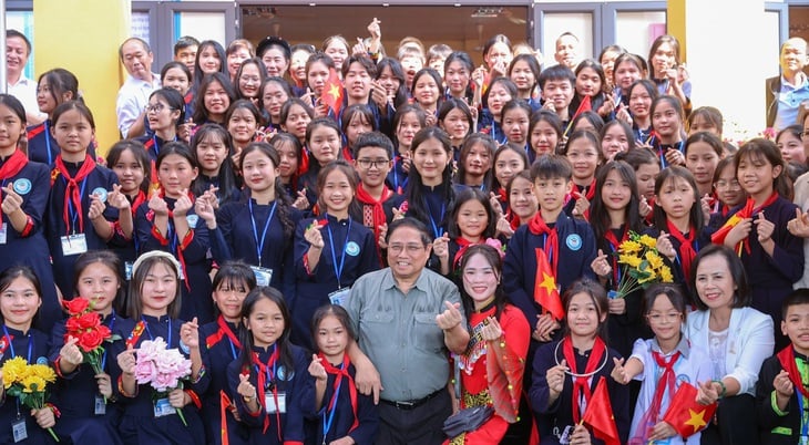 អគ្គលេខាធិកា To Lam៖ លើកកំពស់កម្លាំងឯកភាពជាតិ ដើម្បីអភិវឌ្ឍន៍ប្រទេស - រូបថត ៤.