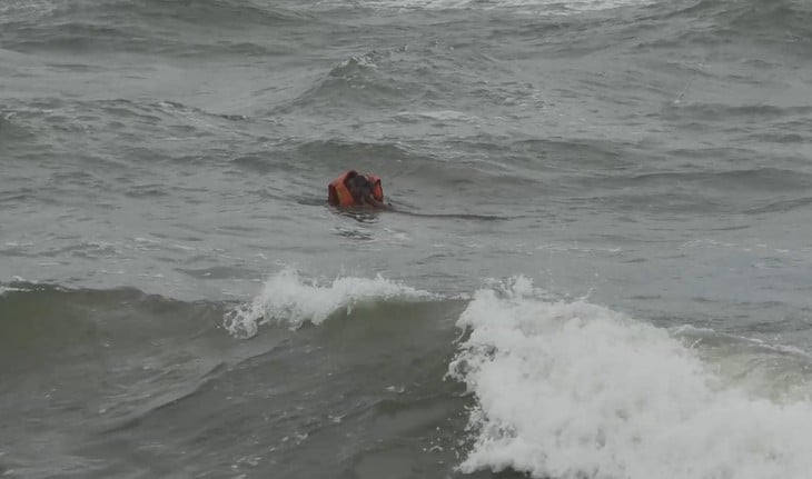 chìm tàu - Ảnh 2.