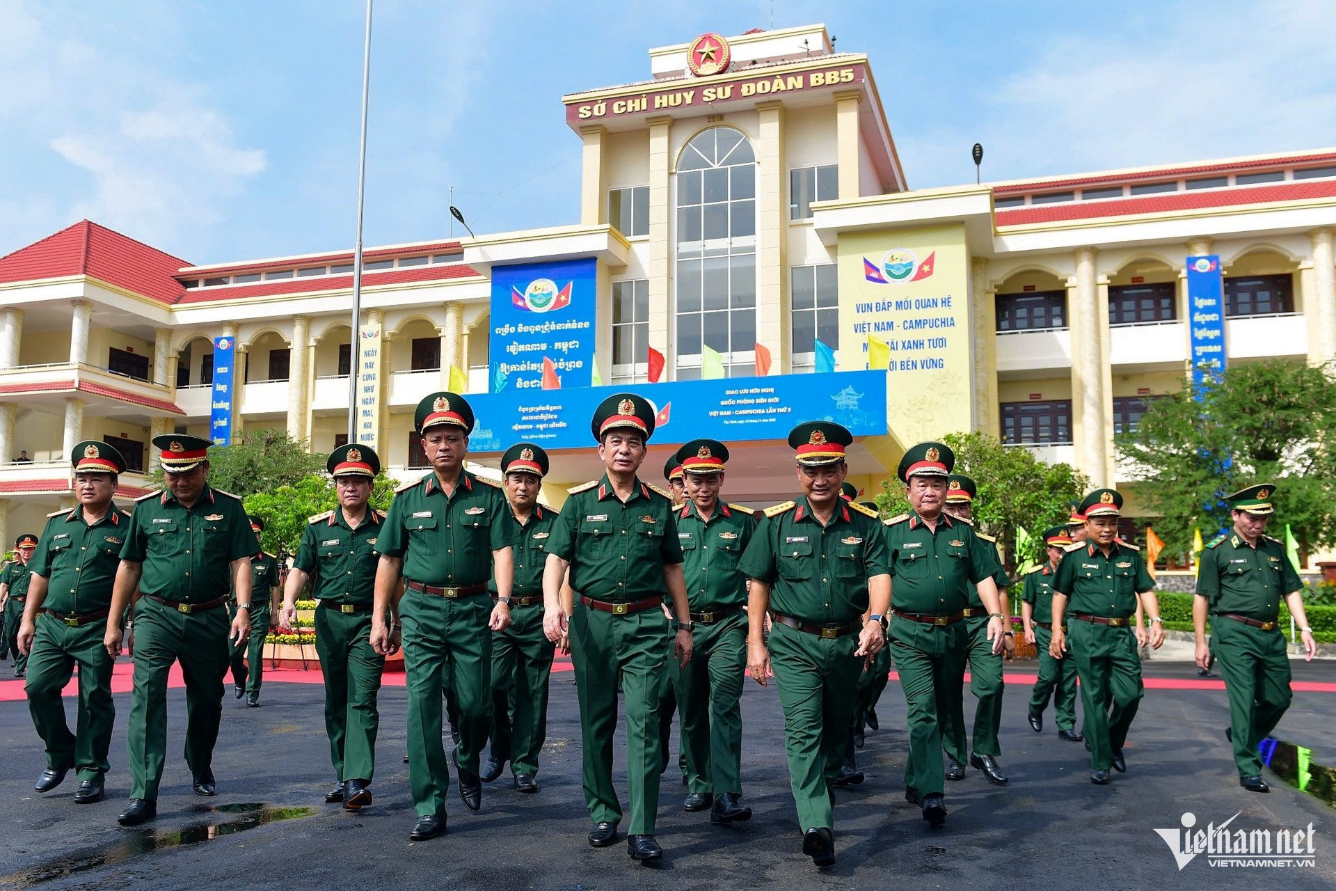 W-GLHNQP เวียดนาม CPC 11.jpg