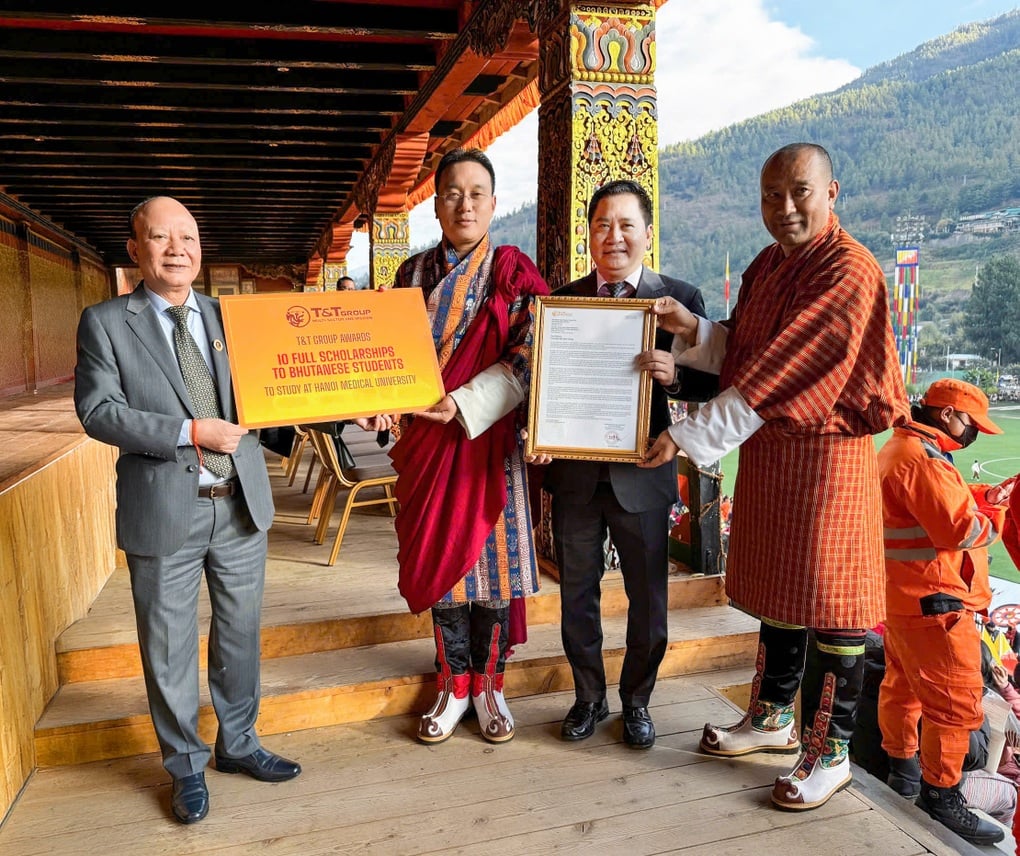 TT Group sponsors full scholarships for 10 Bhutanese students at Hanoi Medical University - 2 TT Group tài trợ học bổng toàn phần cho 10 sinh viên Bhutan tại Đại học Y Hà Nội - 2