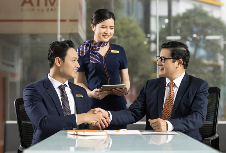 SHB có nhiều chương trình tri ân khách hàng nhân kỷ niệm 32 năm thành lập- Ảnh 3.