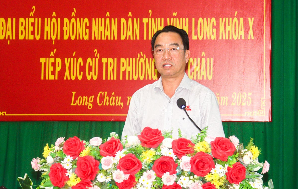 Phó Bí thư Tỉnh ủy, Chủ tịch UBND tỉnh- Lữ Quang Ngời tiếp thu và làm rõ thêm các ý kiến của cử tri.