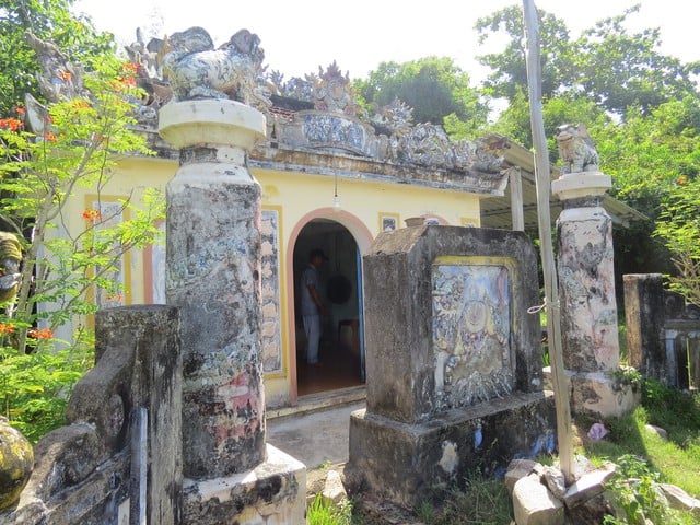 Di tích Sa Huỳnh hư hại vì bão- Ảnh 1.