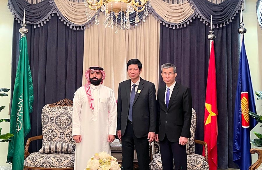 Ả-rập Xê-út mong muốn thúc đẩy hợp tác đầu tư, tăng cường kết nối du lịch với Việt Nam - Ảnh 2.