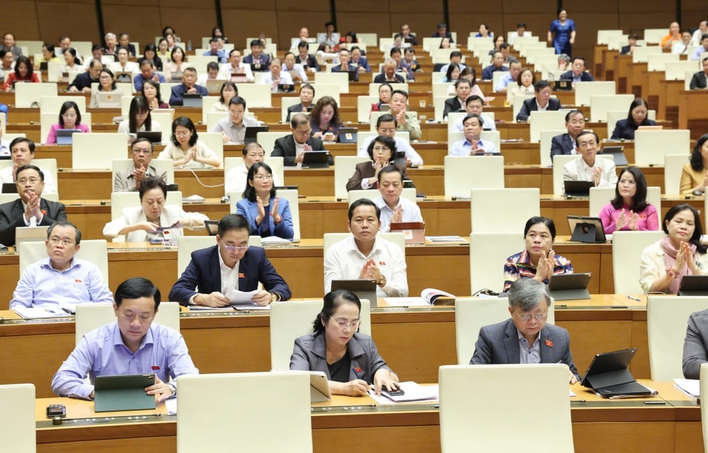 រដ្ឋសភា​កំណត់​ទិសដៅ​កំណើន​ពីរ​ខ្ទង់ GDP ក្នុង​មនុស្ស​ម្នាក់​ឡើង​ដល់​៥.៥០០​ដុល្លារ​-​៣