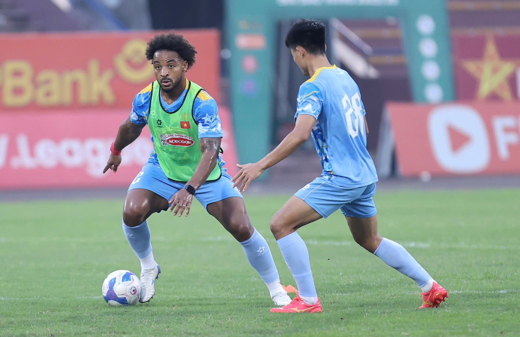 Xuan Son Tuyen Vietnam 4.jpg