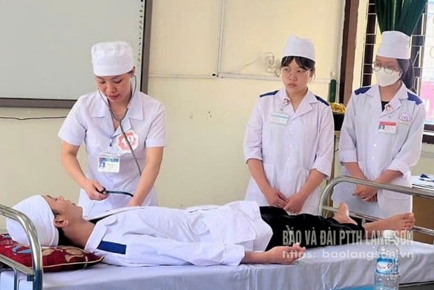 ម៉ោងហាត់សិស្ស