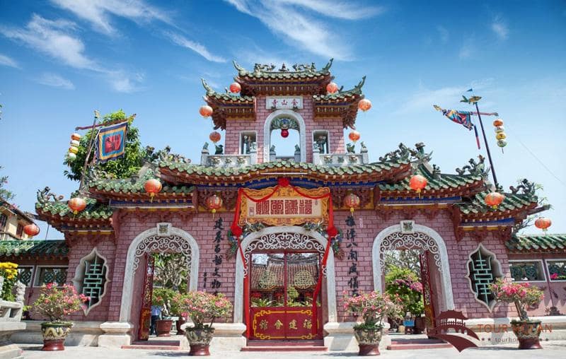 Kantonská sněmovna je budova s ​​velkou historickou a kulturní hodnotou.