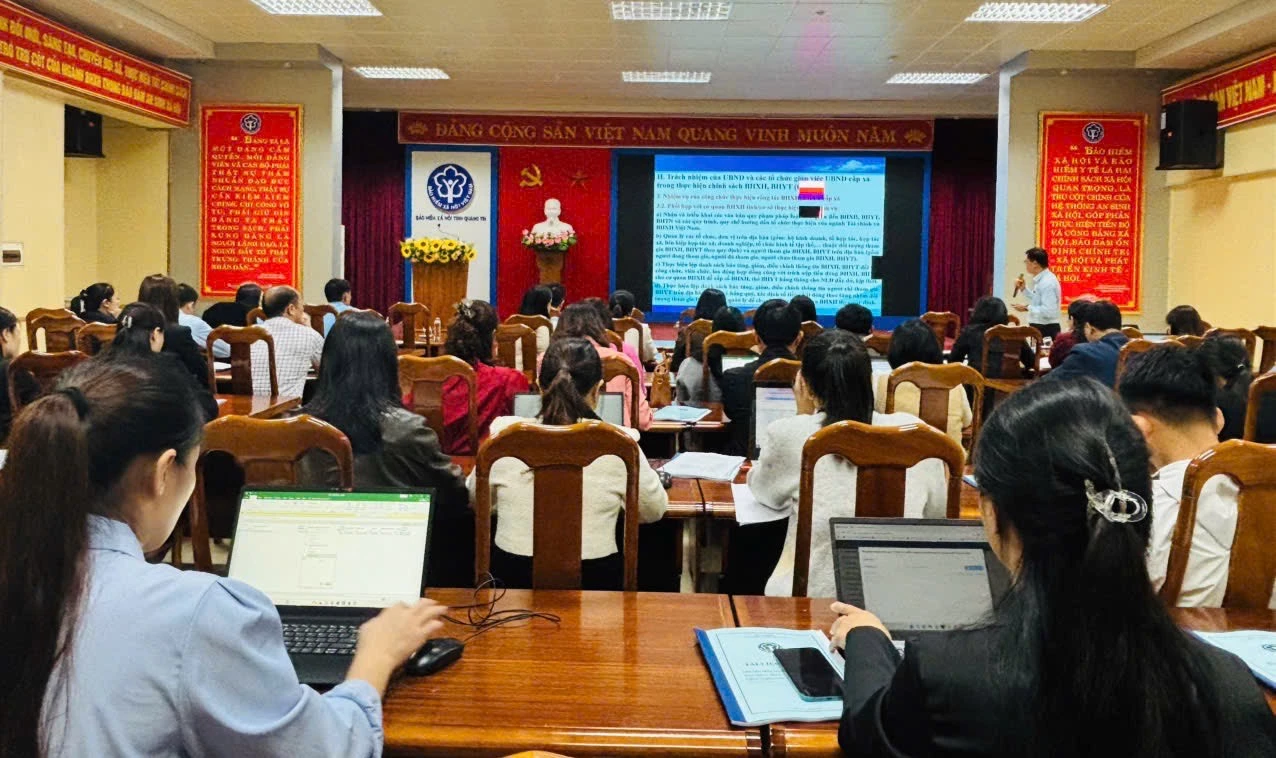 Scenă de la conferința de instruire - Foto: K.H.