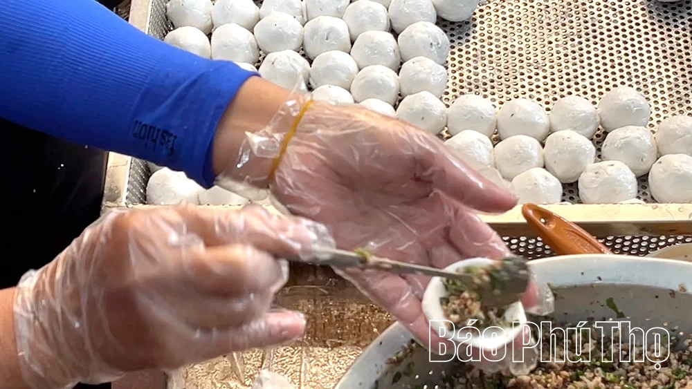 עוגת Hop Thinh Hon: מפתח הזהב לאיכות המסורתית