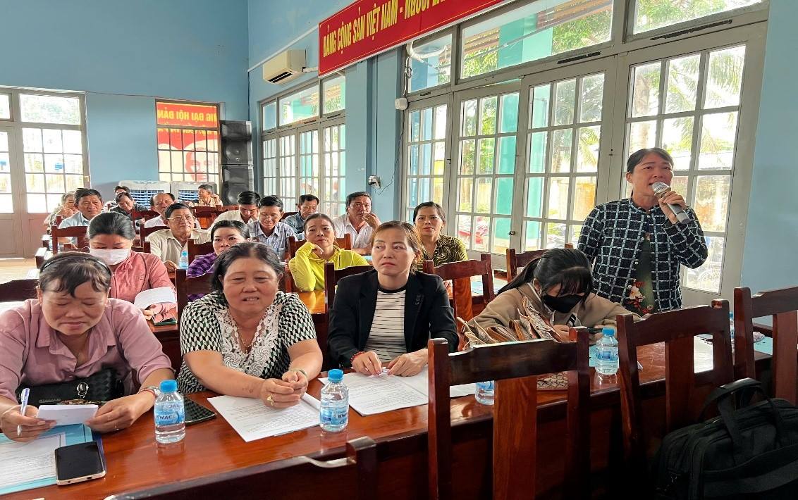 អង់គ្លេស៖ ព័ត៌មាន