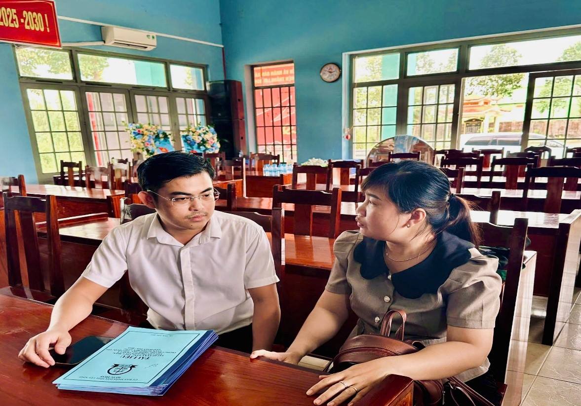 អង់គ្លេស៖ ព័ត៌មាន