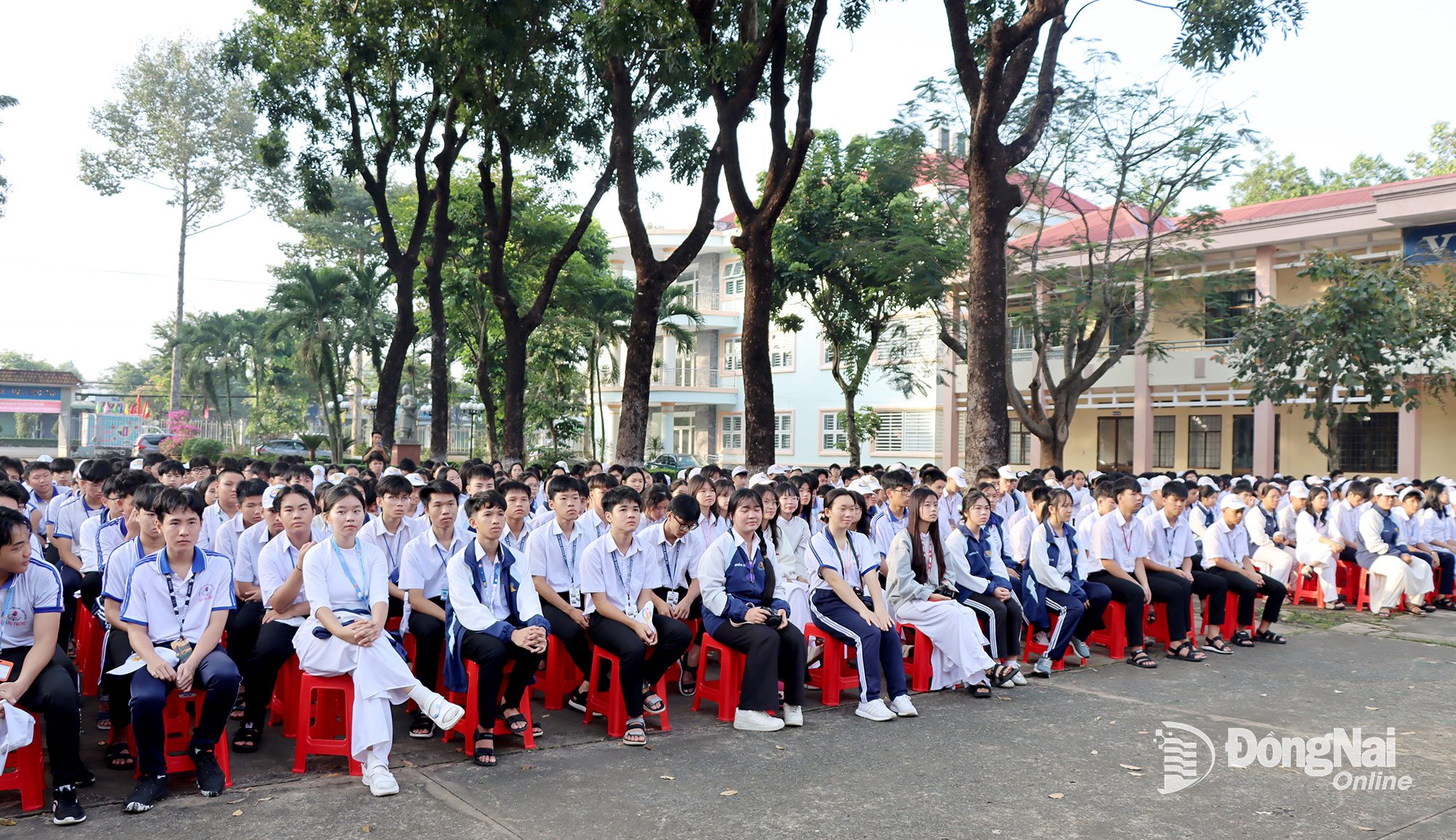 Delegierte und Studierende bei der Auftaktveranstaltung. Foto: Tran Canh (Foto: Tran Canh)
