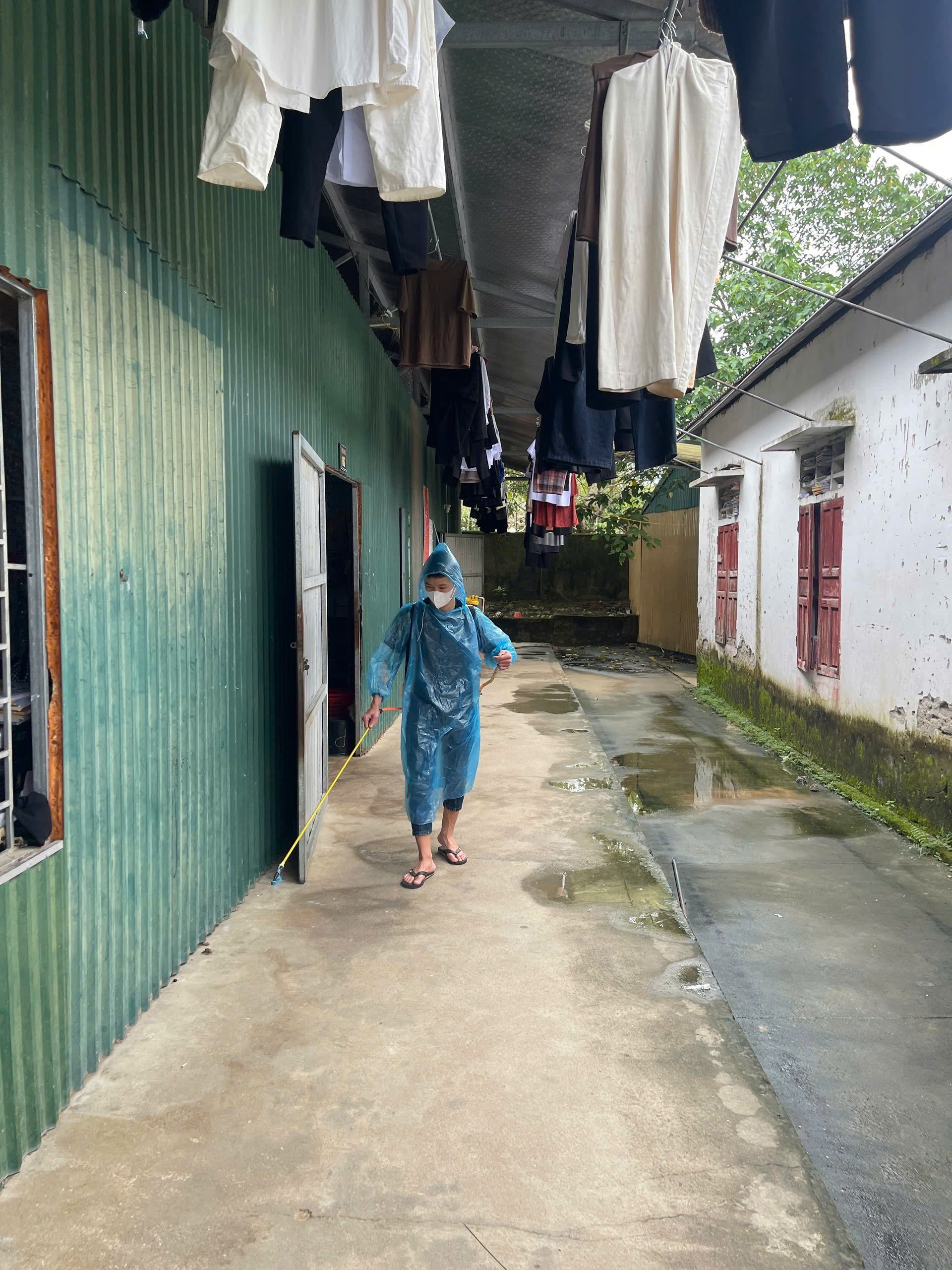 Nghệ An: Cả trường nghỉ học vì cúm A- Ảnh 2.