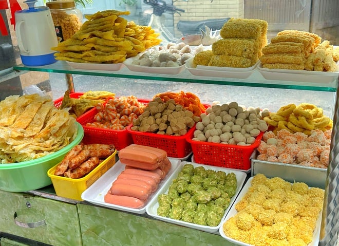 Quán ăn huyền thoại ở TP.HCM sắp đóng cửa: Lời chào bà chủ… 'đọc rap tính tiền' - Ảnh 6.