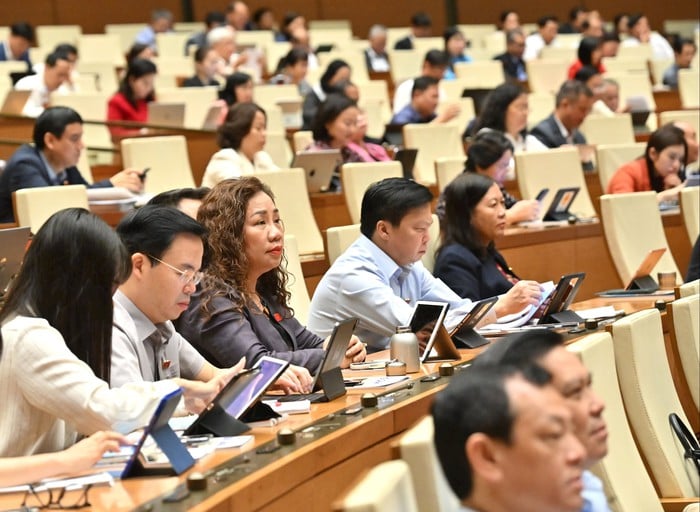 Undvik att tjänstemän utnyttjar sina positioner inom den offentliga sektorn för att få fördelar inom den privata sektorn - Foto 1.