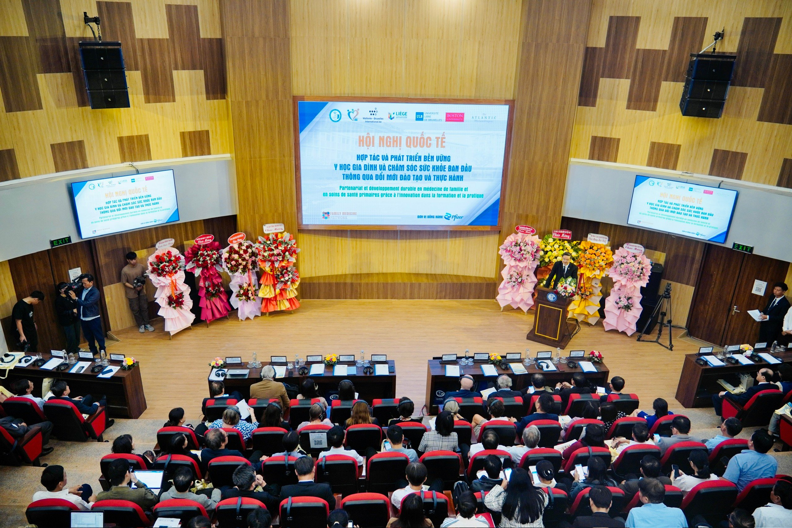 Củng cố y tế cơ sở, phát triển y học gia đình để bao phủ chăm sóc sức khỏe nhân dân- Ảnh 1.