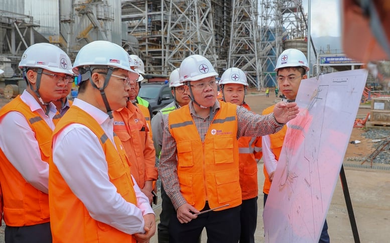 EVN nỗ lực hòa lưới tổ máy đầu tiên Nhiệt điện Quảng Trạch I trong tháng 12- Ảnh 1.