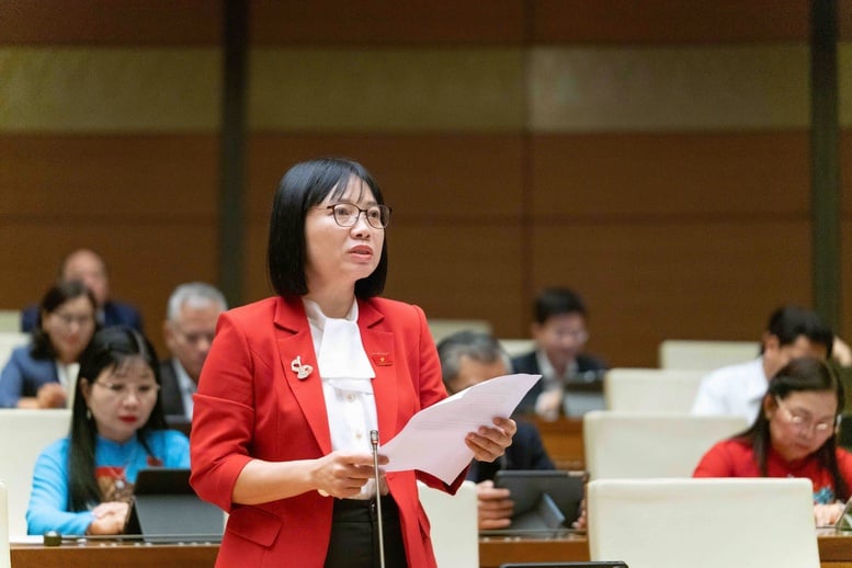 نمایندگان مجلس ملی پیشنهاد شفاف‌سازی حقوق کارمندان دولت برای مشارکت در کسب‌وکارها را ارائه می‌دهند - عکس ۲.