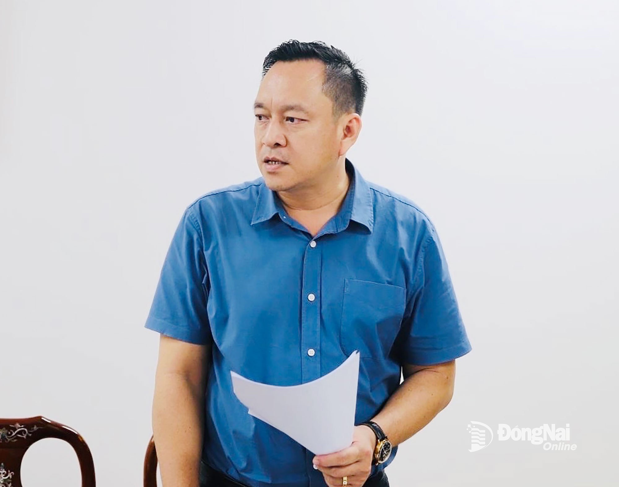 អនុប្រធានមន្ទីរវប្បធម៌ កីឡា និងទេសចរណ៍ខេត្ត Dong Nai លោក Vu Xuan Truong ថ្លែងមតិក្នុងកិច្ចប្រជុំ។ រូបថត៖ B.Nguyen