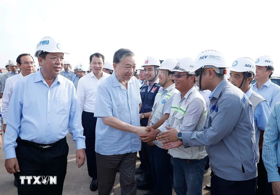 Tổng Bí thư Tô Lâm kiểm tra tình hình thực hiện Dự án Sân bay Long Thành- Ảnh 1.
