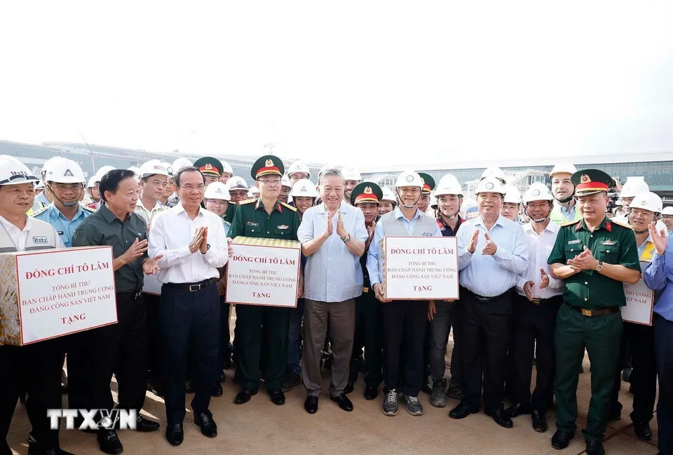 Tổng Bí thư Tô Lâm kiểm tra tình hình thực hiện Dự án Sân bay Long Thành- Ảnh 4.