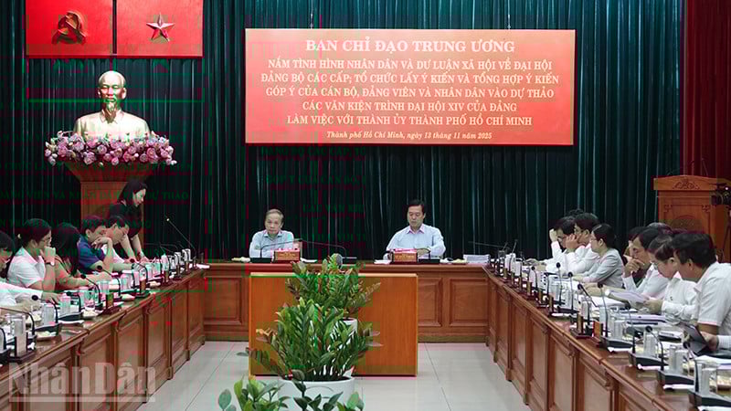 ฉากการทำงาน (ภาพ: LINH BAO)