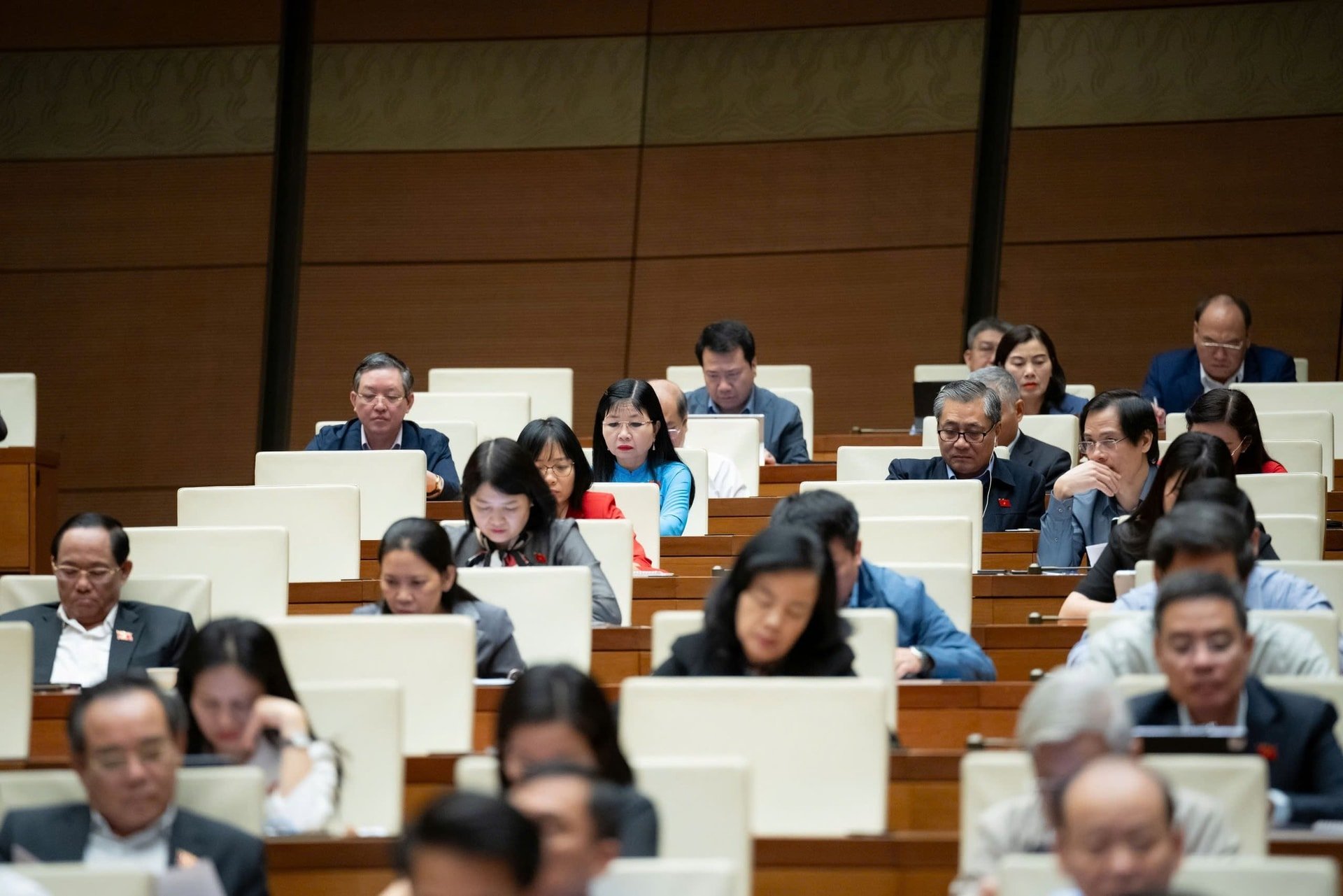 גיוס עובדי מדינה לפי משרות חייב להיות מבוסס על קריטריונים, סטנדרטים ונהלים ברורים - תמונה 7. Tuyển dụng viên chức theo vị trí việc làm cần phải có tiêu chí, tiêu chuẩn, qui trình rõ ràng- Ảnh 7.