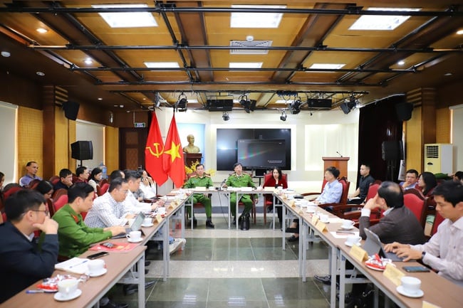 Khảo sát, đánh giá thực trạng cơ sở dữ liệu và thủ tục hành chính thuộc phạm vi quản lý của Bộ VHTTDL - Ảnh 6.