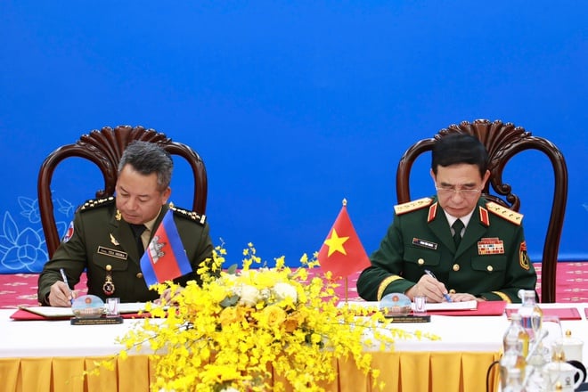 Giao lưu hữu nghị quốc phòng biên giới Việt Nam - Campuchia - Ảnh 13.