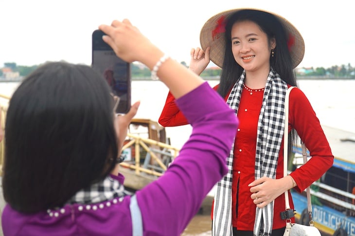 Μοναδικό μοντέλο καλλιέργειας μαργαριταριών γλυκού νερού σε συνδυασμό με τουρισμό στο νησάκι Thoi Son - Φωτογραφία 3.