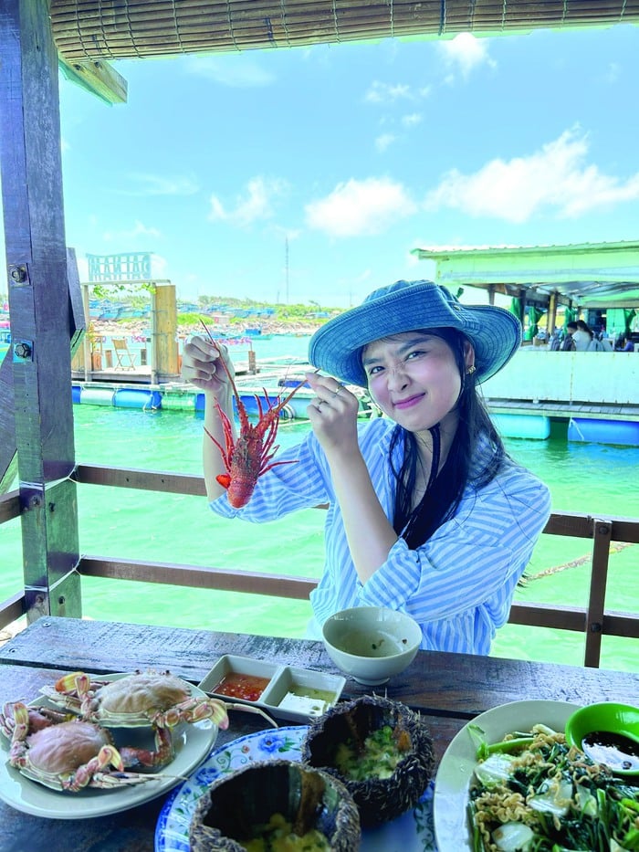 Giải mã sức hút từ trào lưu du lịch một mình của phụ nữ - Ảnh 2.