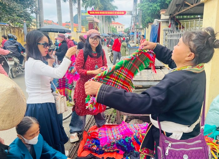 Khách quốc tế tăng mạnh, du lịch Việt Nam bứt phá trong mùa thu 2025- Ảnh 1.