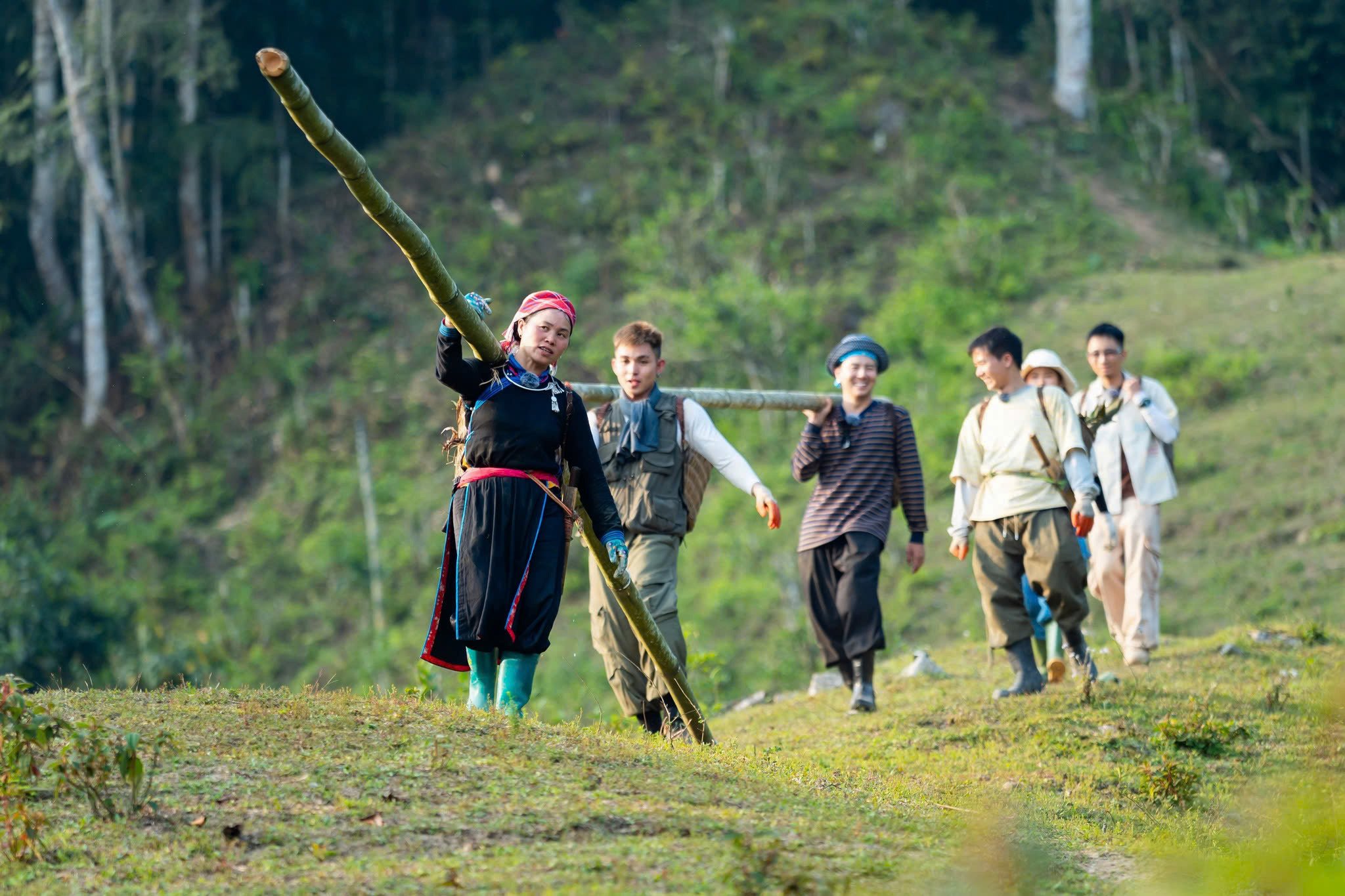 Phụ nữ Tày ở Bản Liền 