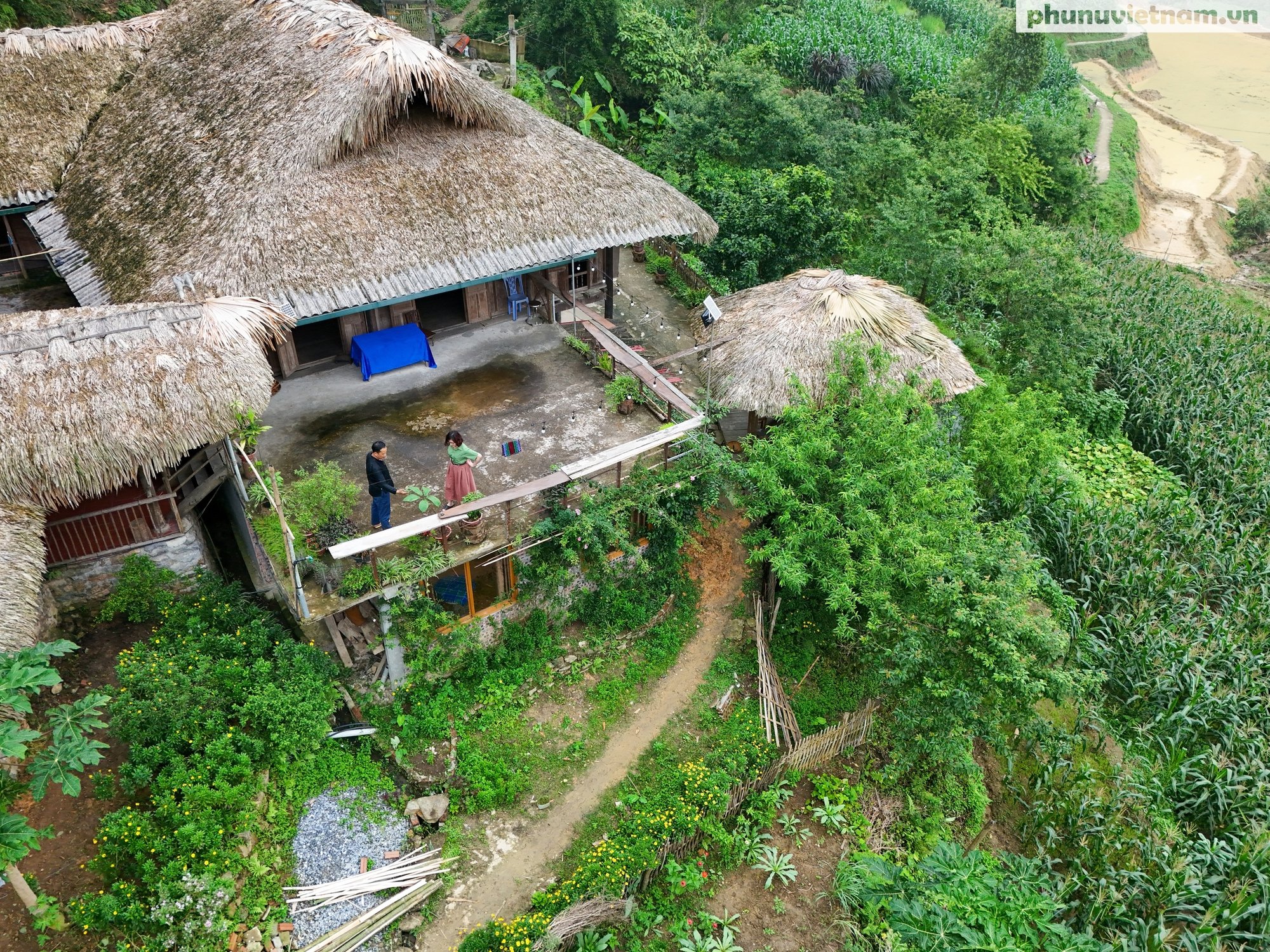 Phụ nữ Tày ở Bản Liền 