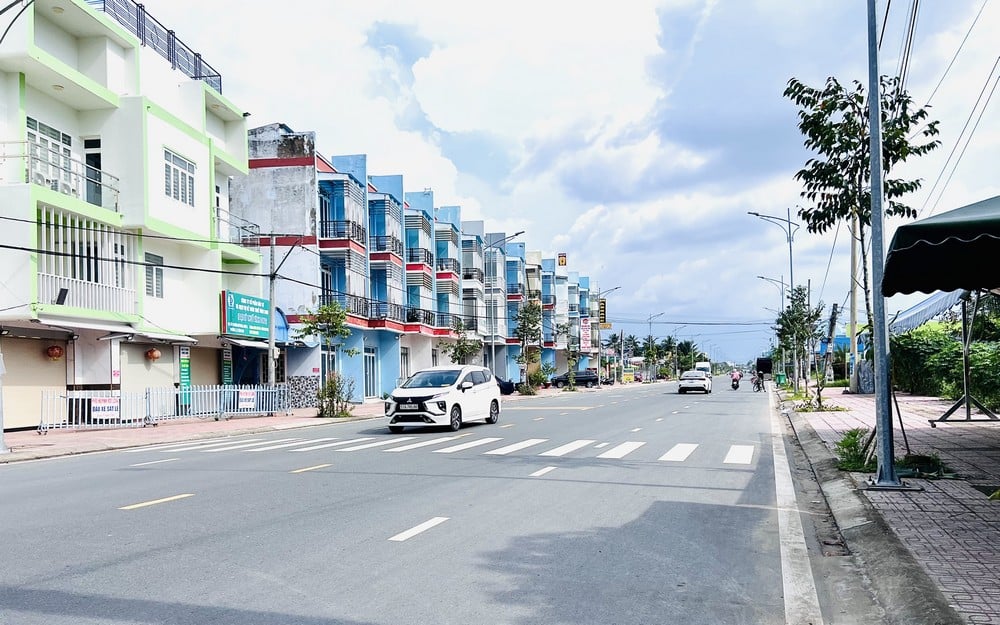 ផ្លូវនេះនឹងត្រូវបានដាក់ឈ្មោះថា Ton Duc Thang Street - ចំណុចចាប់ផ្តើមមានព្រំប្រទល់ជាប់នឹងផ្លូវ Mau Than; ចំណុចបញ្ចប់ព្រំប្រទល់ជាប់ផ្លូវ Pho Co Dieu (ផ្លូវ Bo Kenh) ក្នុងសង្កាត់ Phuoc Hau ។