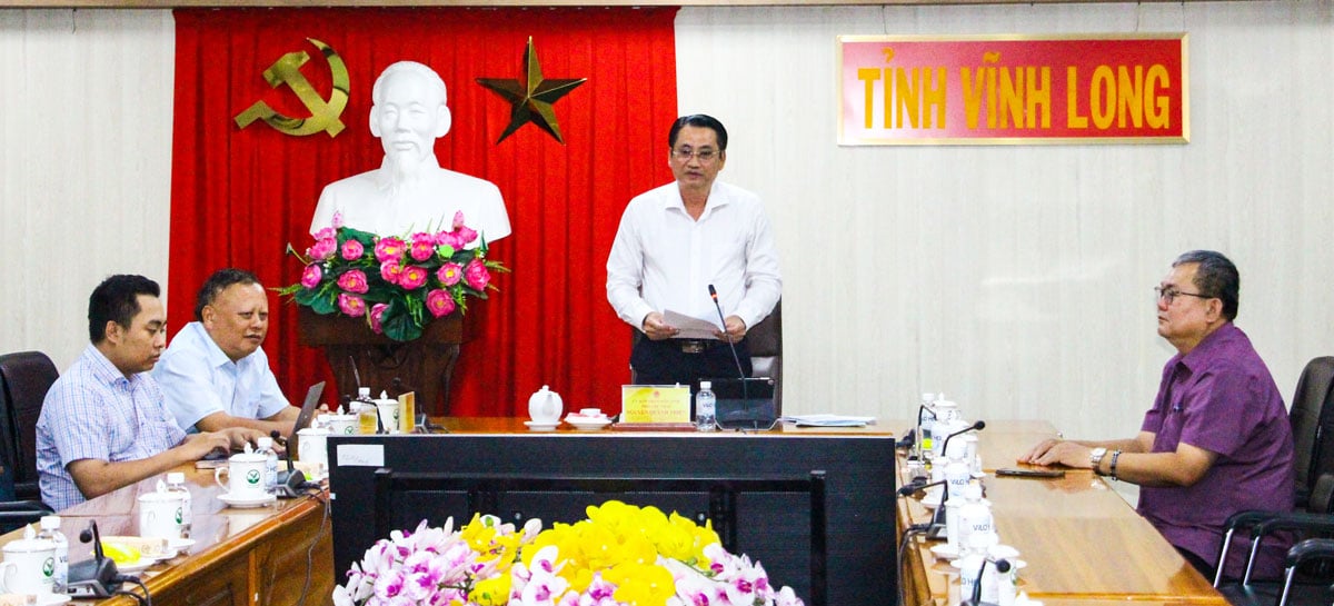 Naib Pengerusi Jawatankuasa Rakyat Wilayah Vinh Long - Nguyen Quynh Thien bercakap di bengkel itu.