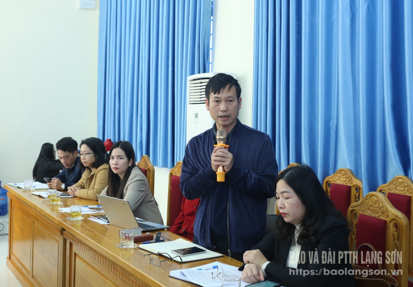 បុគ្គលិកមហាវិទ្យាល័យ Lang Son បានរាយការណ៍បន្ថែមអំពីសកម្មភាពបណ្តុះបណ្តាលរបស់សាលា។