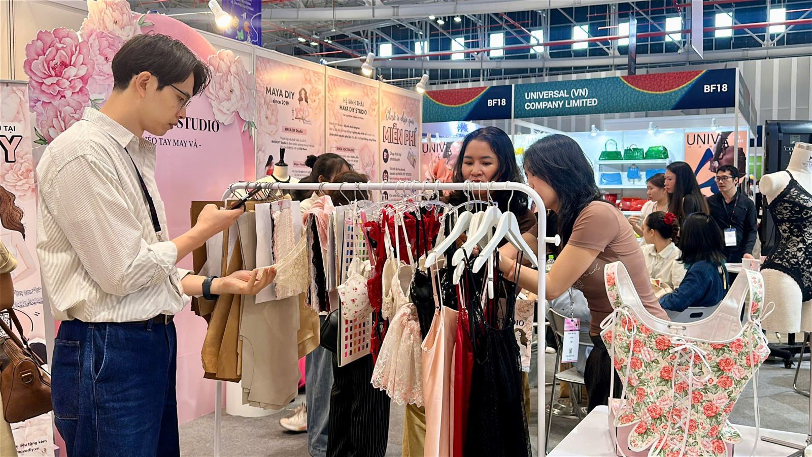 ចំណងជើងរូបថត