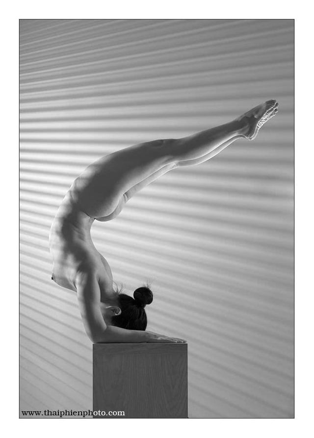 Ngắm ảnh khỏa thân nghệ thuật 'Nắng sau rèm' của NSNA Thái Phiên - Ảnh 9.