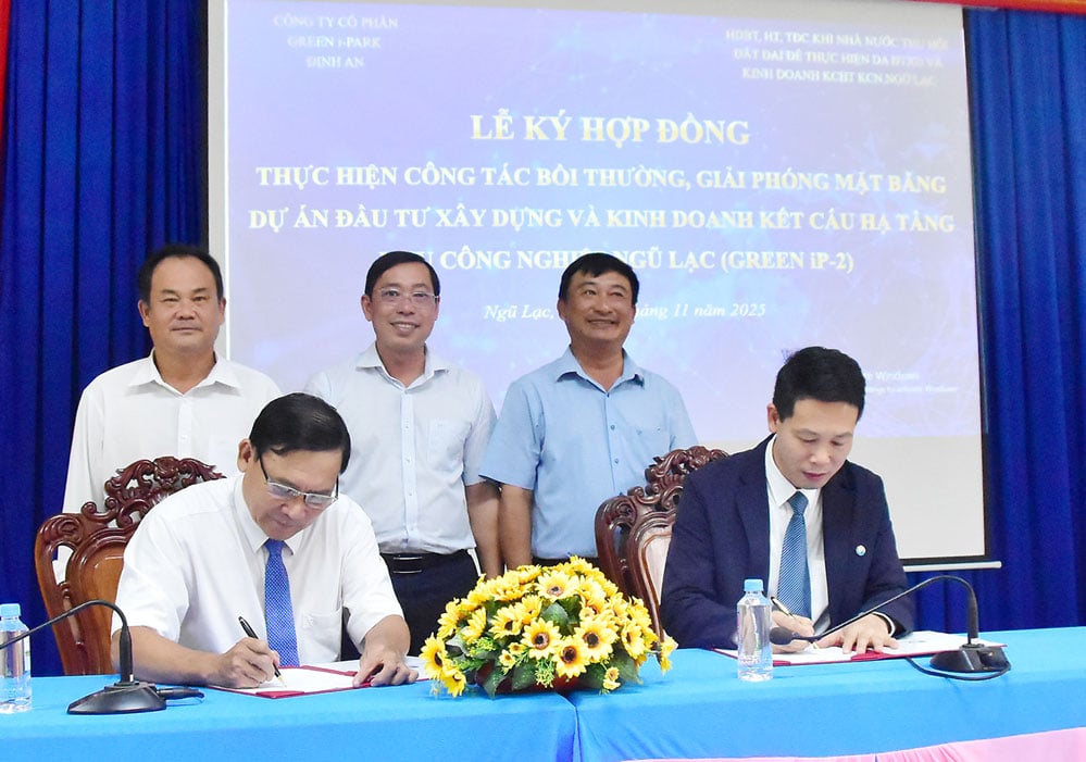 ពិធីចុះហត្ថលេខា។